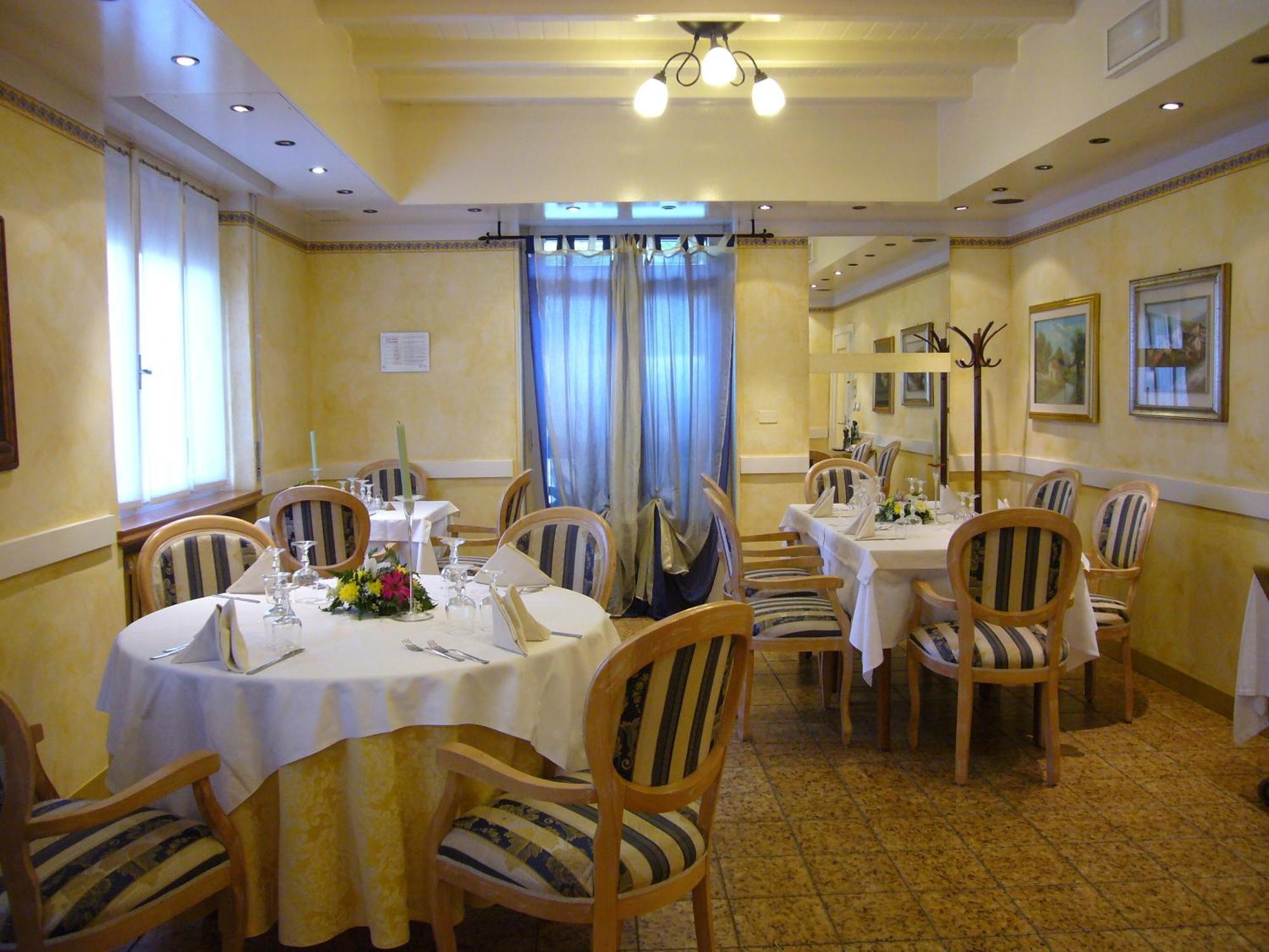 Trattoria Bettola Bed and Breakfast Lonato Εξωτερικό φωτογραφία