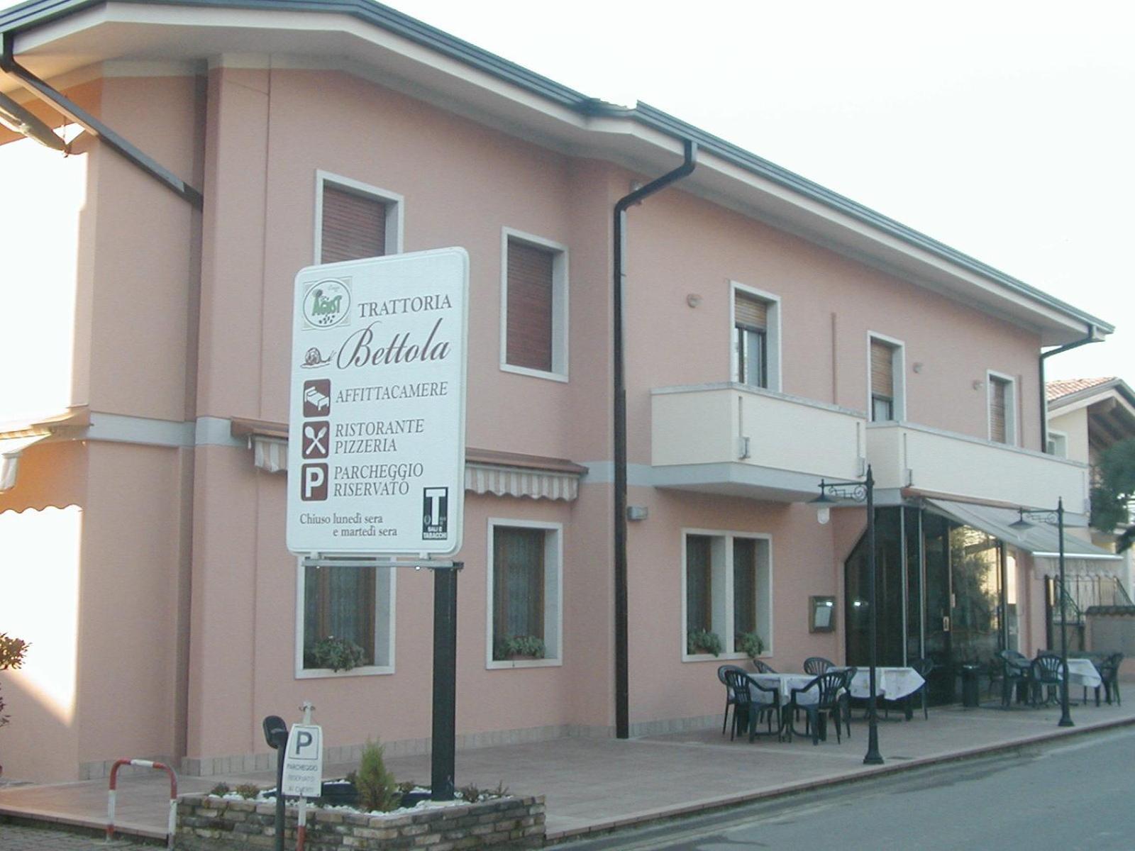 Trattoria Bettola Bed and Breakfast Lonato Εξωτερικό φωτογραφία